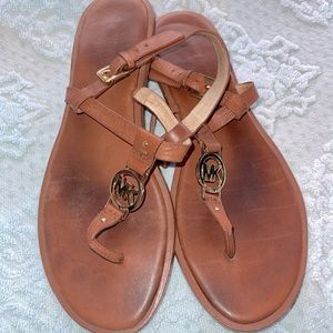 MK - Michael Kors brown leather sandals